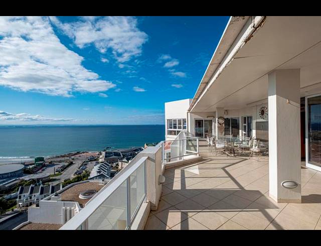 5 BEDROOM APARTMENT FOR SALE IN BROOKES HILL